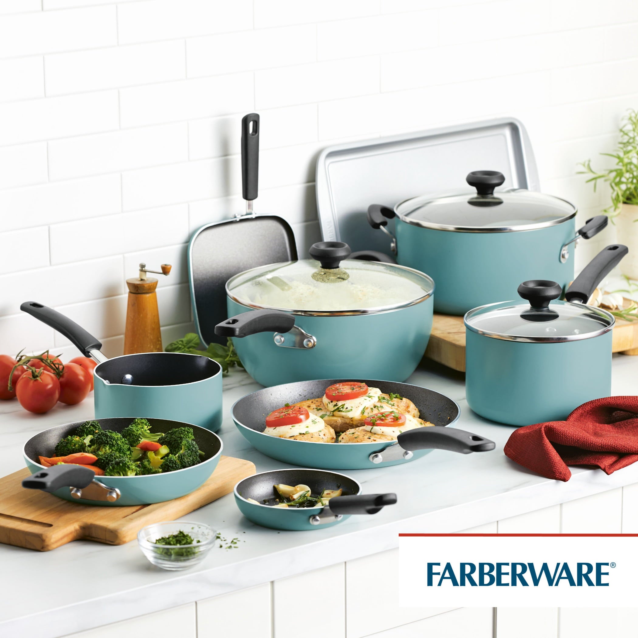 Farberware 20 Pc Easy Clean Aluminum Nonstick Cookware Pots and Pans Set, Aqua