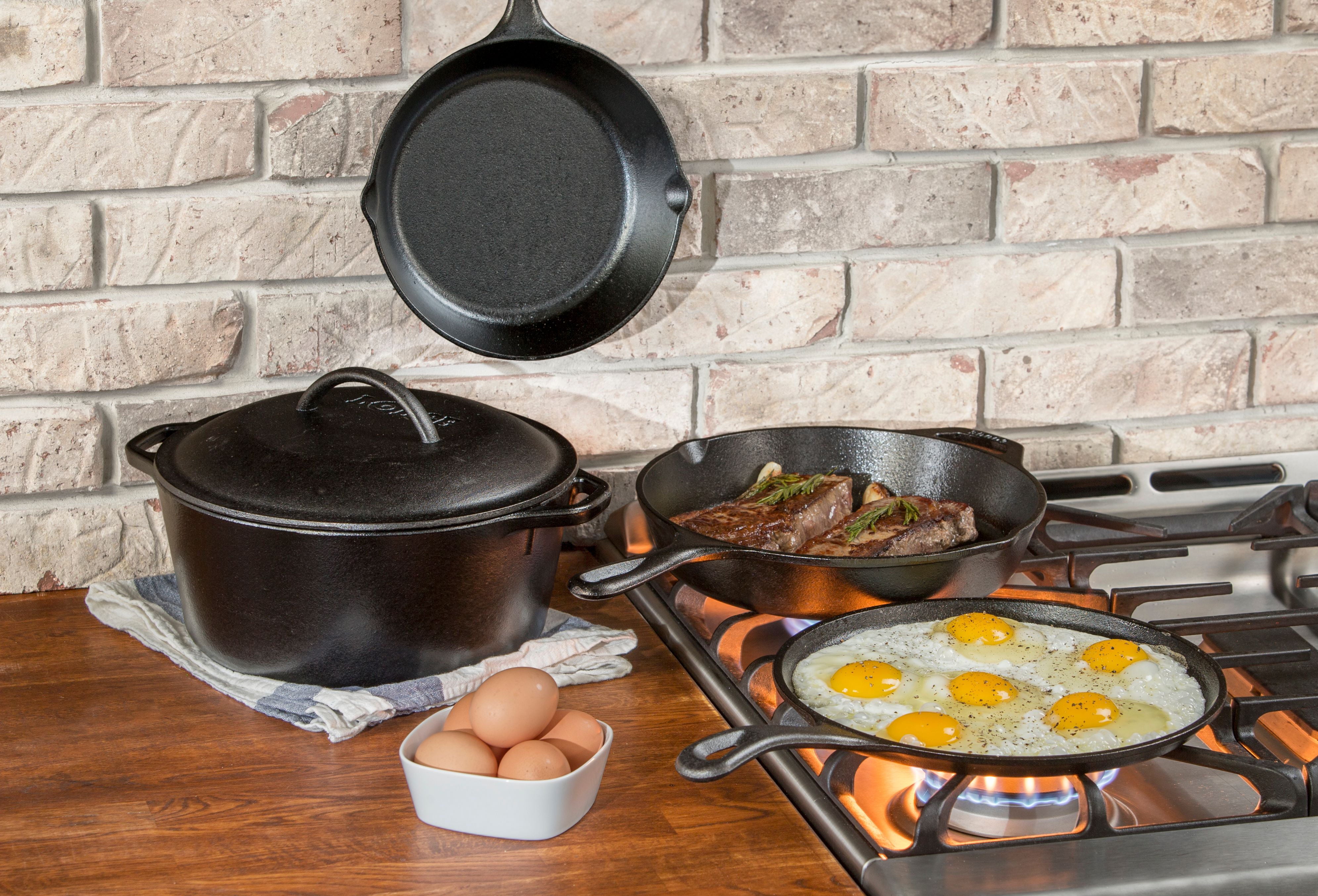 Lodge Cast Iron Pre-seasoned Cast Iron 5 Piece Set, L5HS3, 5 piece combo set